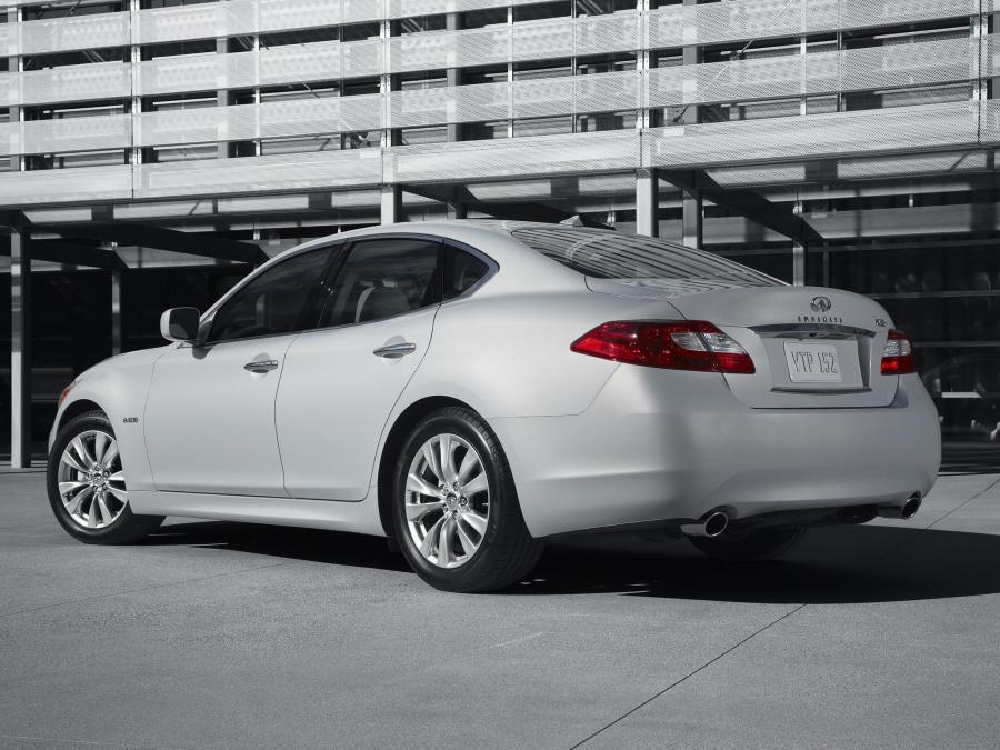  Infiniti M35h 2011 года  (фото 8 из 12)